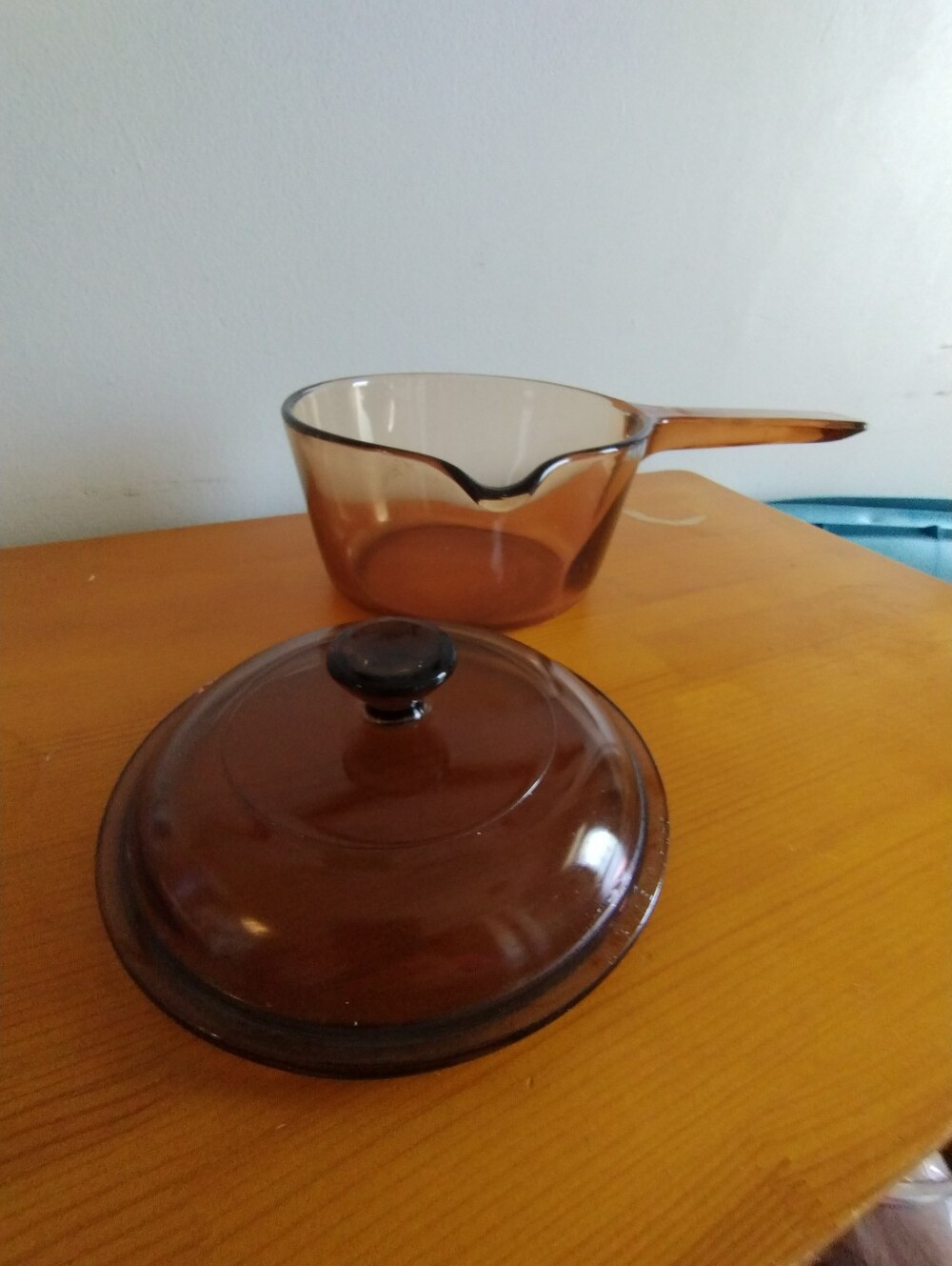 Corning Pyrex Vision Amber Glass Saucepan with Lid - Brown Amber Handle 1liter